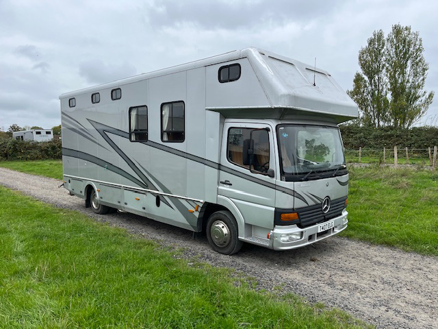 1999/2000 Whittaker 3 stall coach built horsebox